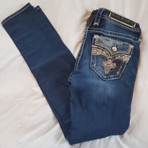 Rock Revival Claret Size 27 Women's Mid Rise Skinny Straight Leg Stretch Jeans